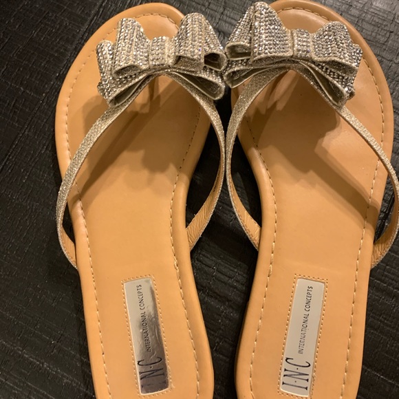 I. N. C. - Picture 3 of 3